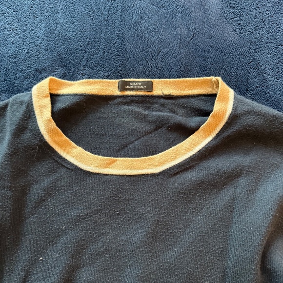 Hugo Boss Sweater - Picture 2 of 4
